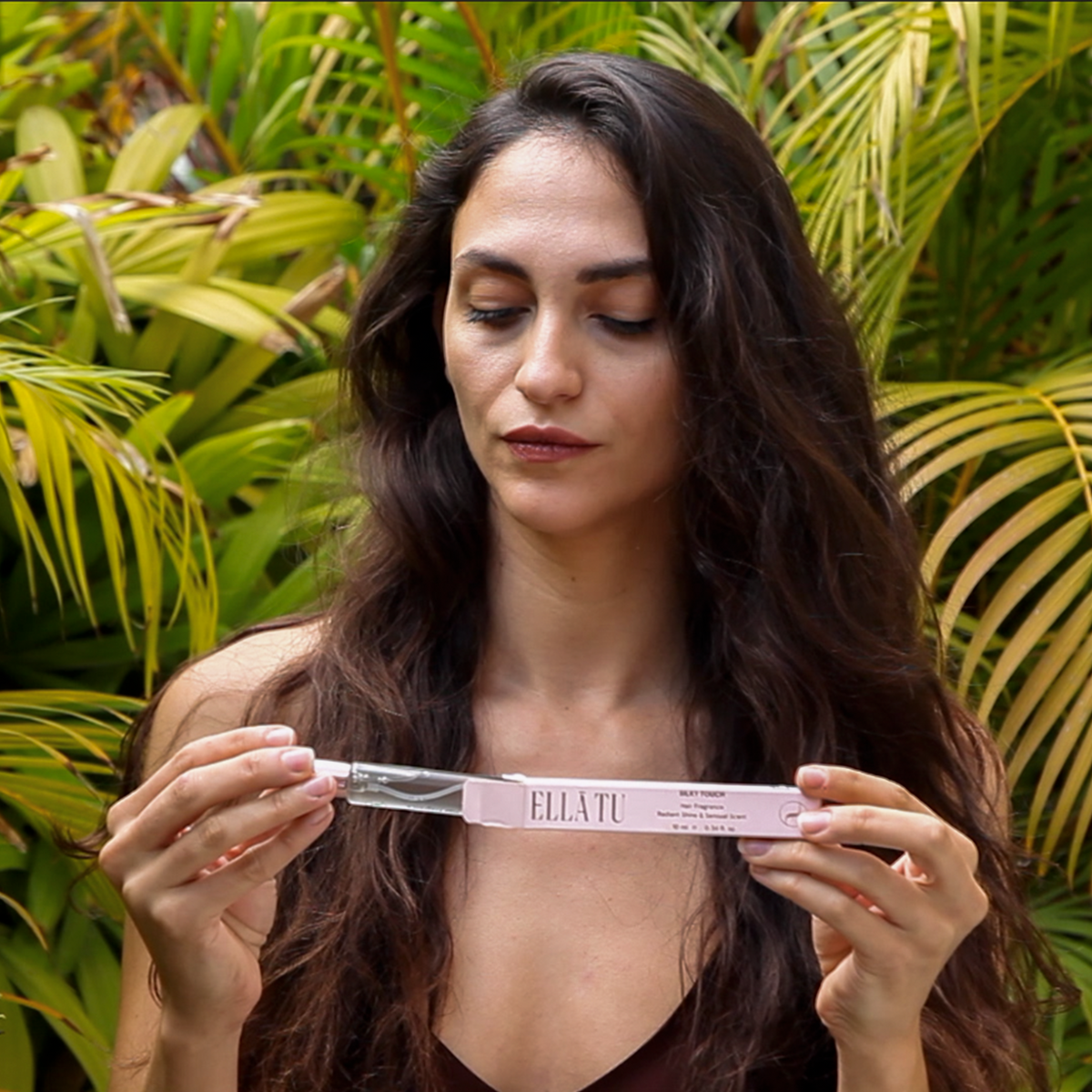 בושם לשיער אלה טו לניחוח נשי, רענן ותחושת שיער מטופח